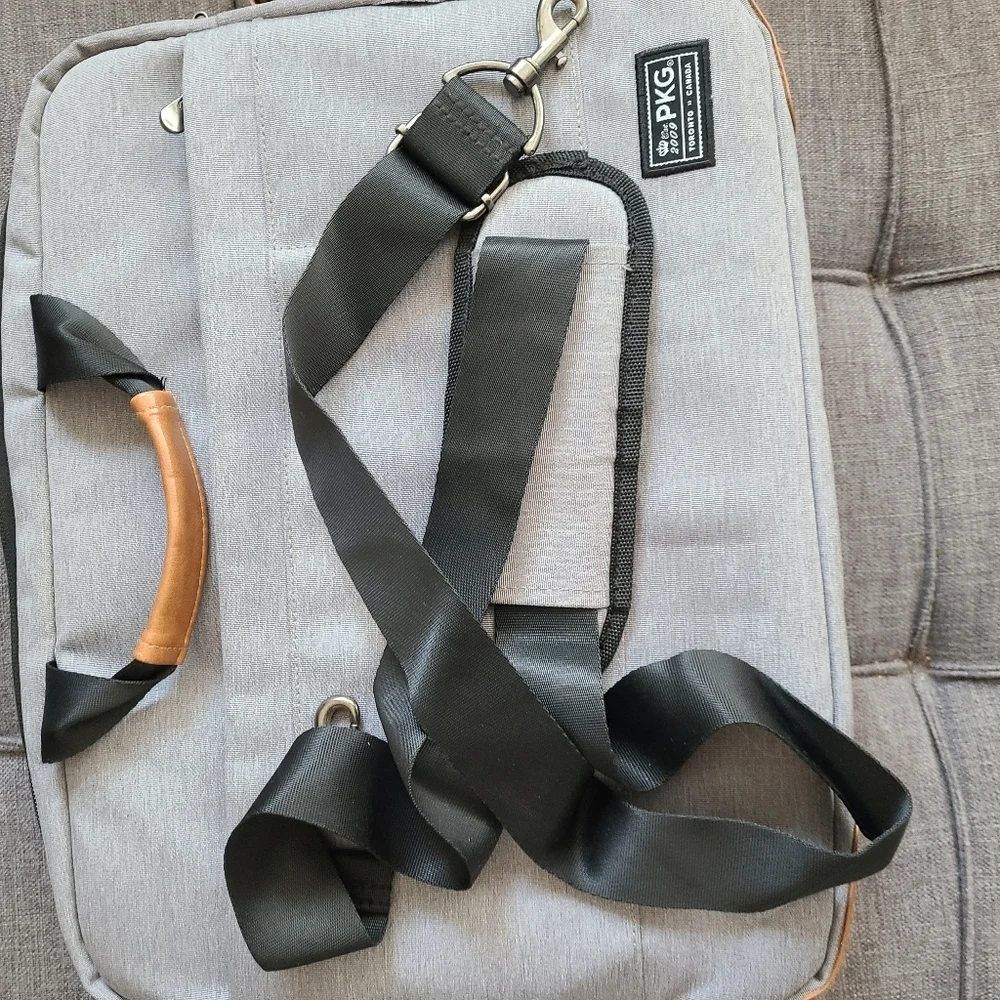 PKG International Spadina 10L Charcoal Messenger‎ Bag